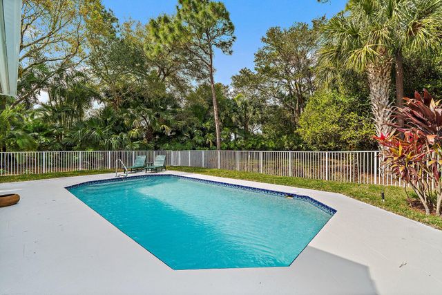 600 Masters Way, Palm Beach Gardens, FL 33418