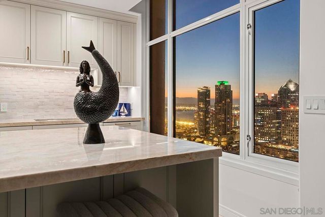 550 Front Street 2802, San Diego, CA 92101
