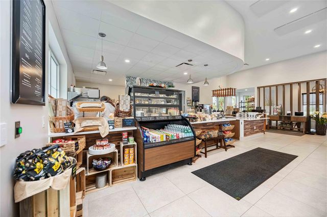 3387 HILLTOP CIRCLE, Bradenton, FL 34211