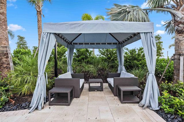 3387 HILLTOP CIRCLE, Bradenton, FL 34211