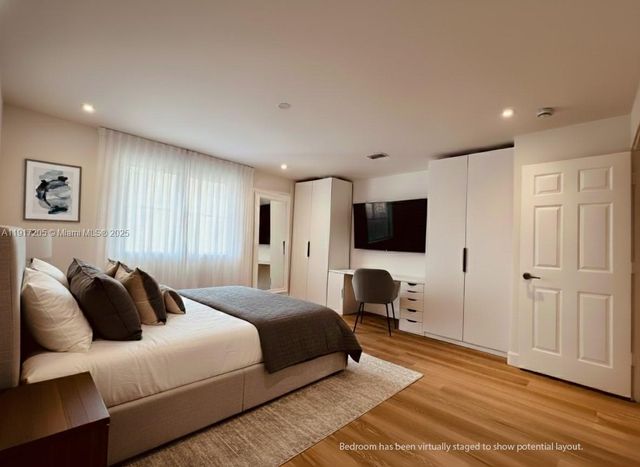 804 Crestview Cir, Weston, FL 33327