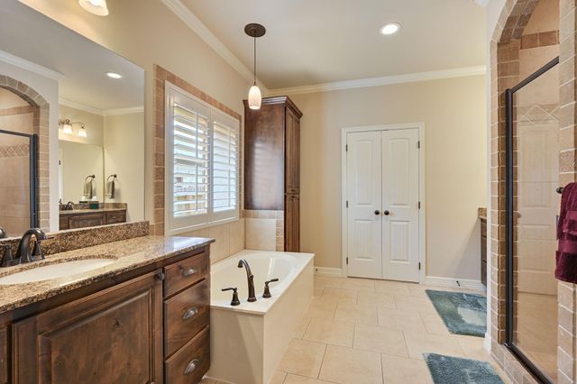 4221 Rocky Creek Trail, College Station, TX 77845