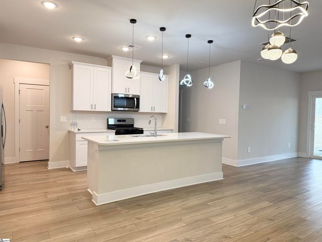 15 Brayfield Trail, Simpsonville, SC 29680