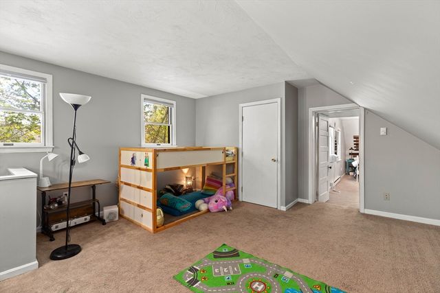 69 Highland Ave, Mansfield, MA 02048