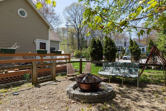 69 Highland Ave, Mansfield, MA 02048