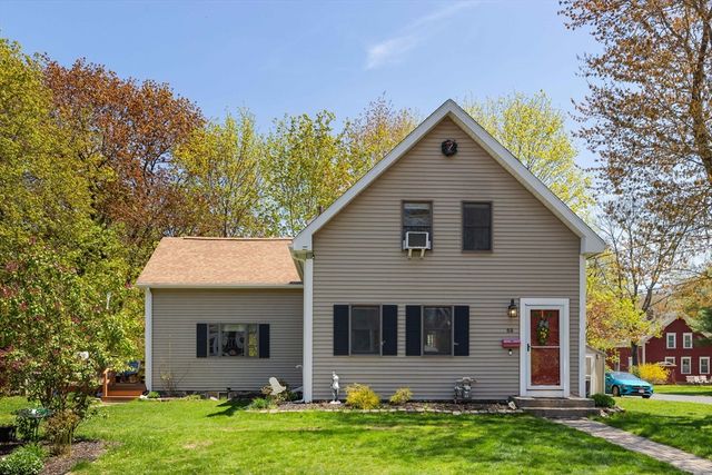 69 Highland Ave, Mansfield, MA 02048