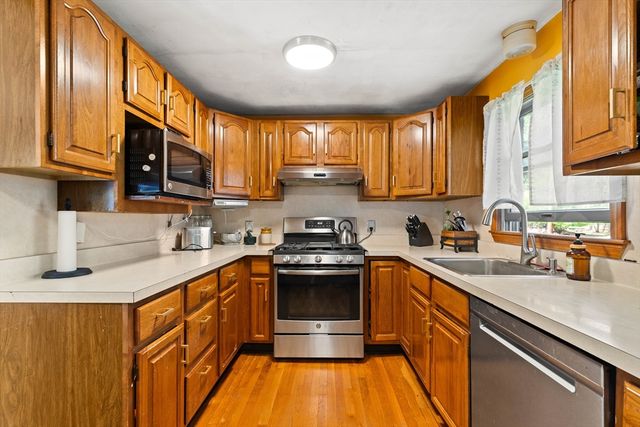 69 Highland Ave, Mansfield, MA 02048