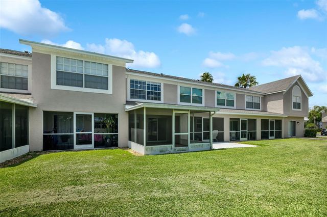 632 KENSINGTON LAKE CIR 632, Brandon, FL 33511