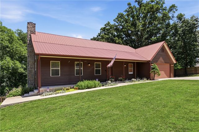 716 E Hilltop Drive, Rogers, AR 72756