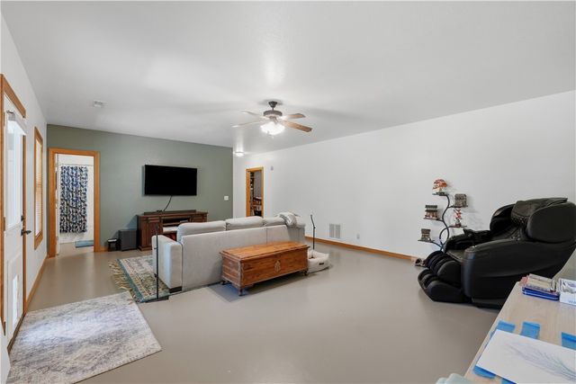 716 E Hilltop Drive, Rogers, AR 72756