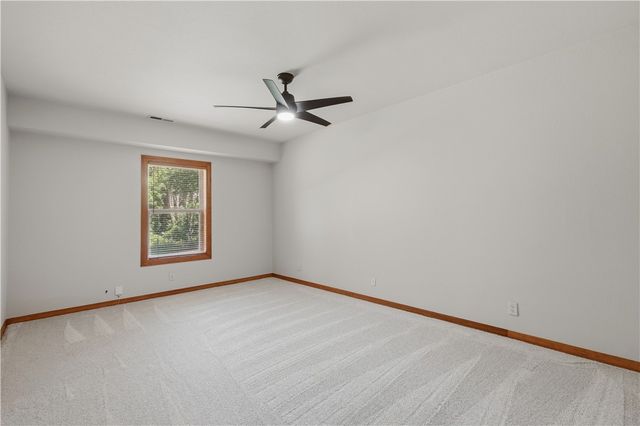 716 E Hilltop Drive, Rogers, AR 72756