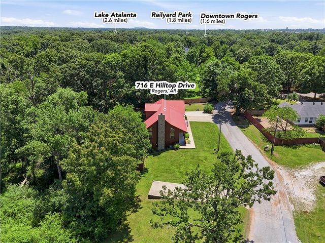 716 E Hilltop Drive, Rogers, AR 72756