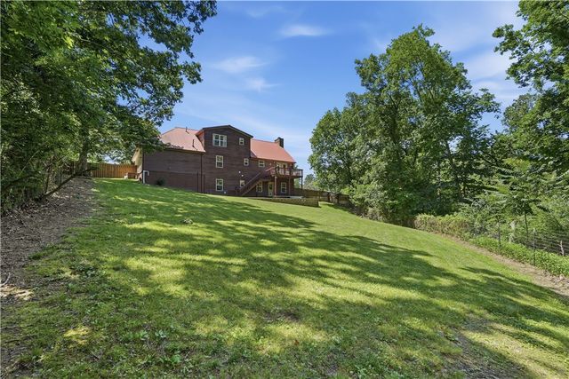 716 E Hilltop Drive, Rogers, AR 72756