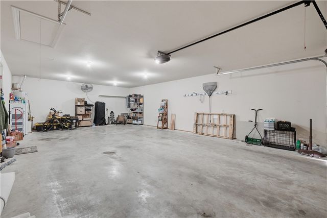 716 E Hilltop Drive, Rogers, AR 72756