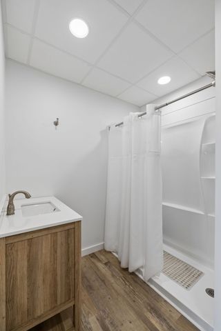 194 Lakeshore Cir, Bumpus Mills, TN 37028