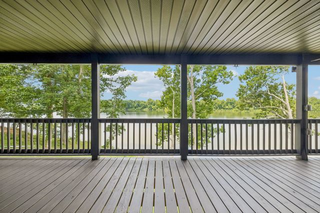 194 Lakeshore Cir, Bumpus Mills, TN 37028