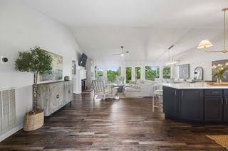 194 Lakeshore Cir, Bumpus Mills, TN 37028