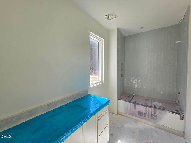 7608 Falls Creek Lane, Raleigh, NC 27614