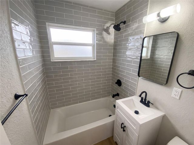 8710 94TH AVENUE, Seminole, FL 33777