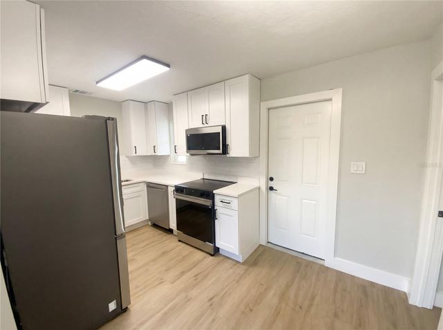 8710 94TH AVENUE, Seminole, FL 33777