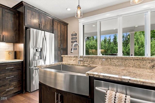 116 NE 13th Avenue, Albany, OR 97321