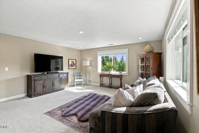 116 NE 13th Avenue, Albany, OR 97321