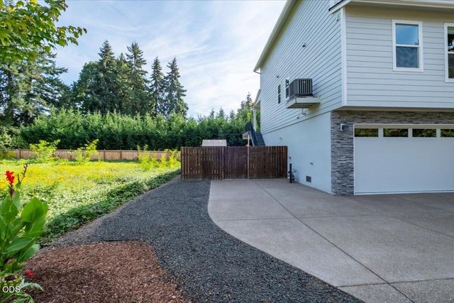 116 NE 13th Avenue, Albany, OR 97321