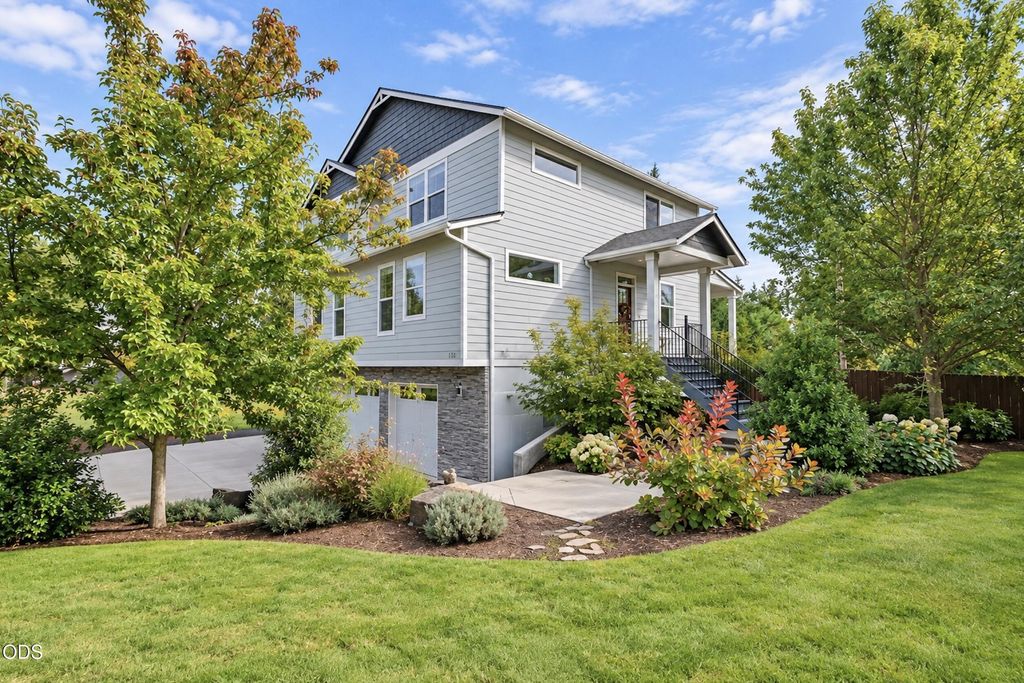 116 NE 13th Avenue, Albany, OR 97321