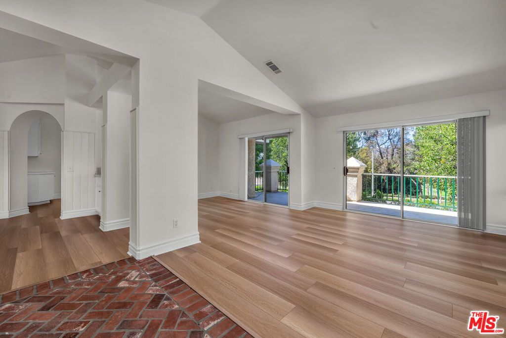 455 Kennerick Lane, Simi Valley, CA 93065 — photo 3