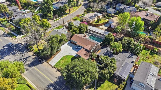 909 W Crescent, Redlands, CA 92373