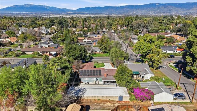 909 W Crescent, Redlands, CA 92373