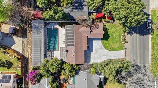 909 W Crescent, Redlands, CA 92373