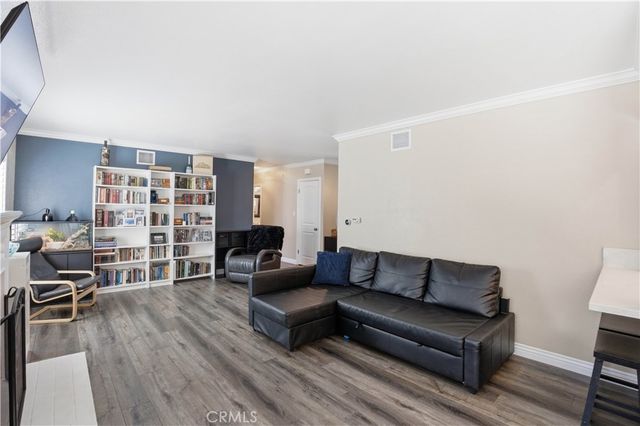 909 W Crescent, Redlands, CA 92373