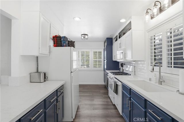 909 W Crescent, Redlands, CA 92373