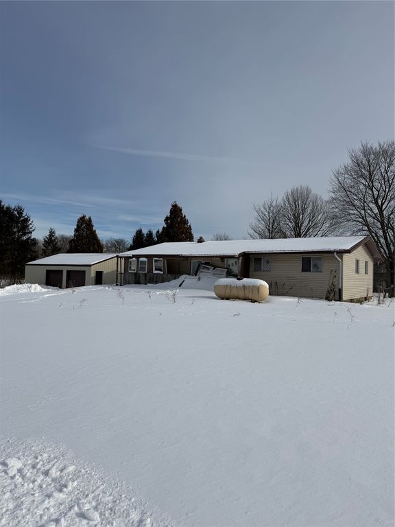 8751 CROSSINGVILLE Road, Albion, PA 16401