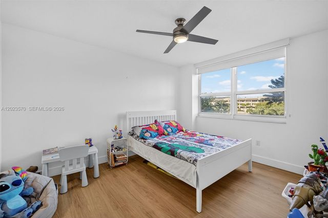 19501 W Country Club Dr 313, Aventura, FL 33180