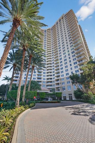 19501 W Country Club Dr 313, Aventura, FL 33180