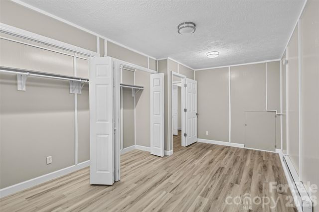 659 Salisbury Road, Hendersonville, NC 28792