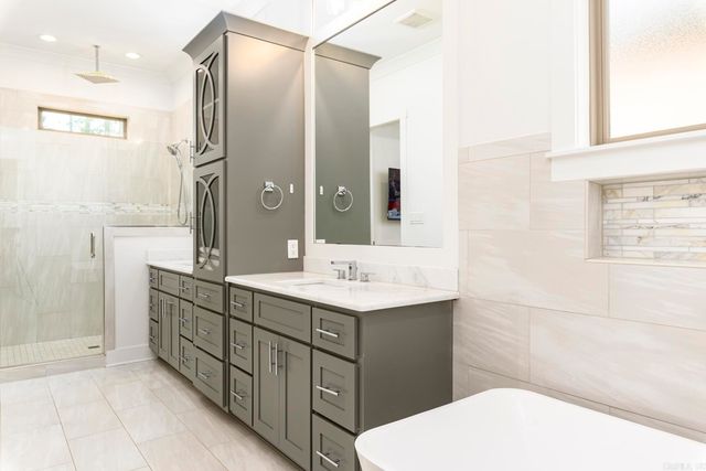 736 Wildcreek Circle, Little Rock, AR 72223