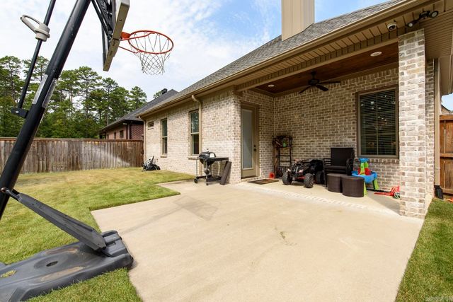 736 Wildcreek Circle, Little Rock, AR 72223