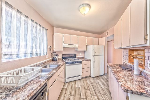 5243 Orinda Avenue, Las Vegas, NV 89120