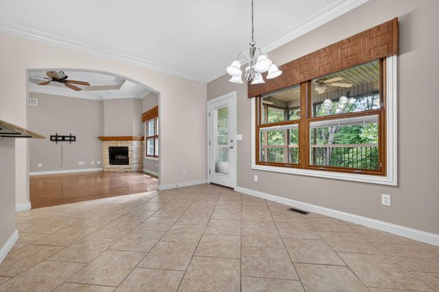152 Dry Creek Lane, Highlandville, MO 65669