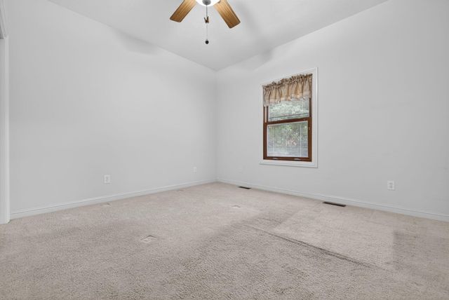 152 Dry Creek Lane, Highlandville, MO 65669