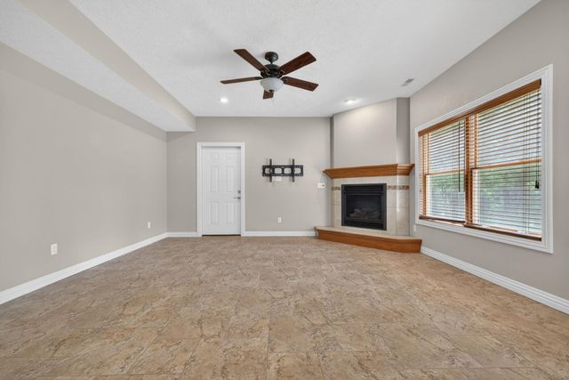 152 Dry Creek Lane, Highlandville, MO 65669