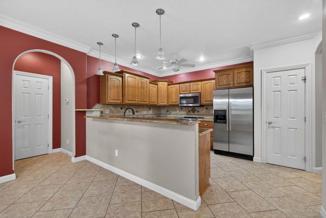 152 Dry Creek Lane, Highlandville, MO 65669