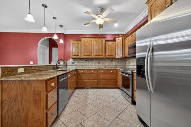 152 Dry Creek Lane, Highlandville, MO 65669