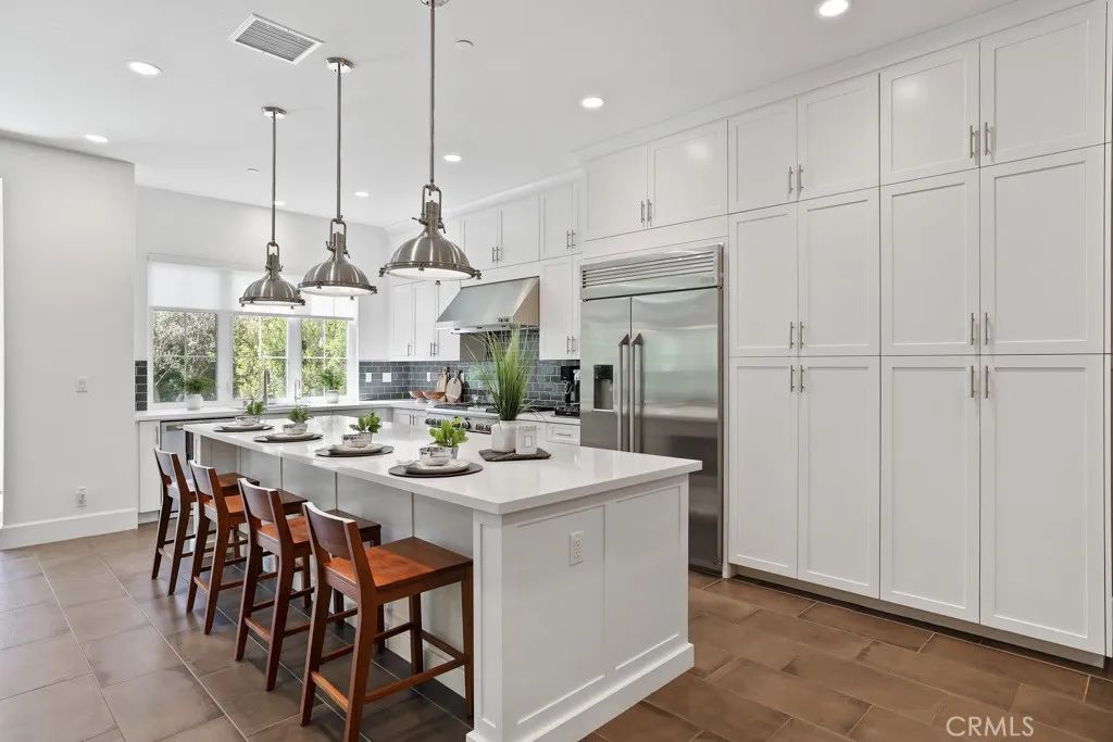 Image 14 of property listing at 91 Rockinghorse, Irvine, CA 92602
