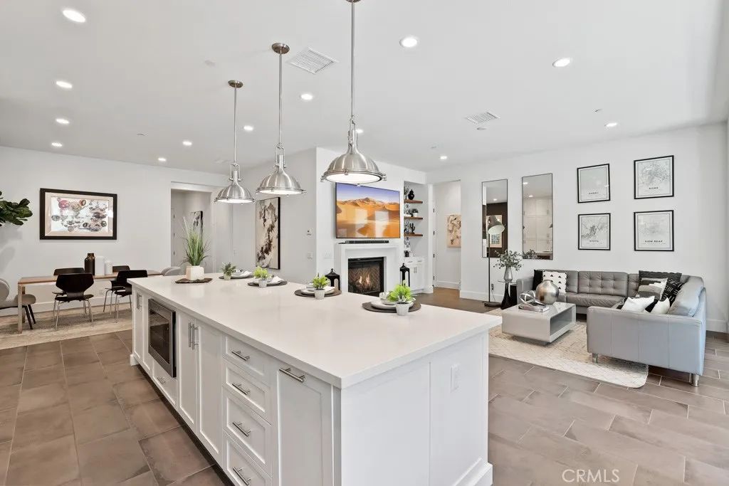 Image 19 of property listing at 91 Rockinghorse, Irvine, CA 92602