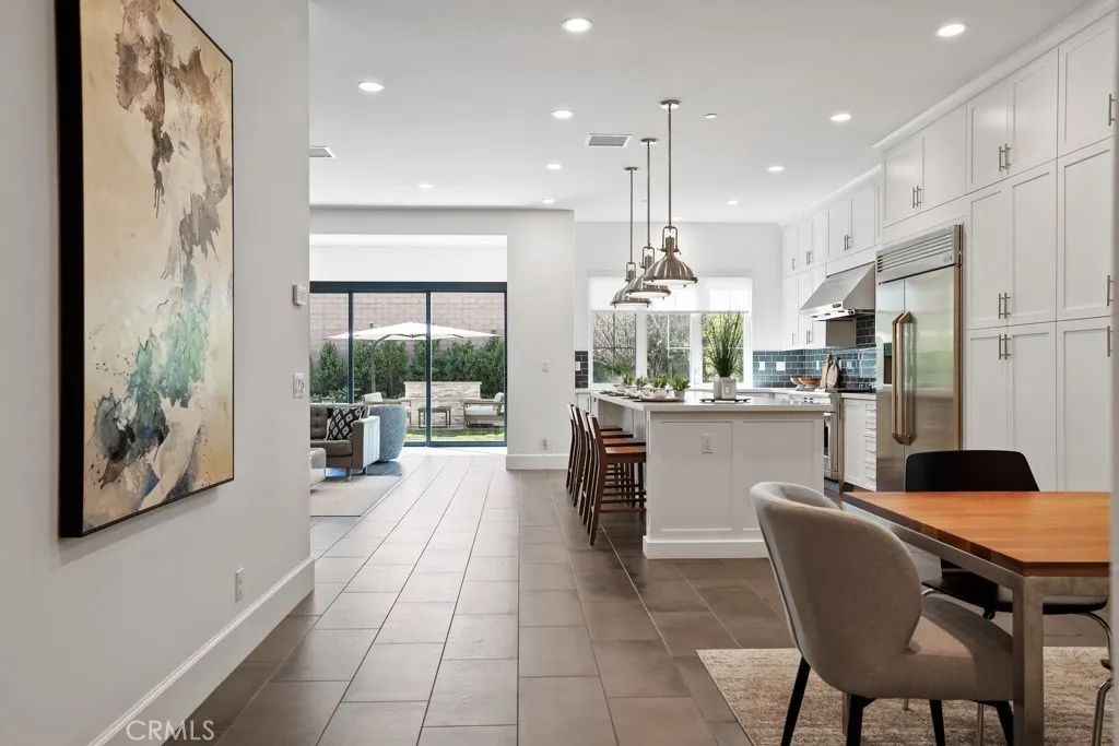Image 3 of property listing at 91 Rockinghorse, Irvine, CA 92602