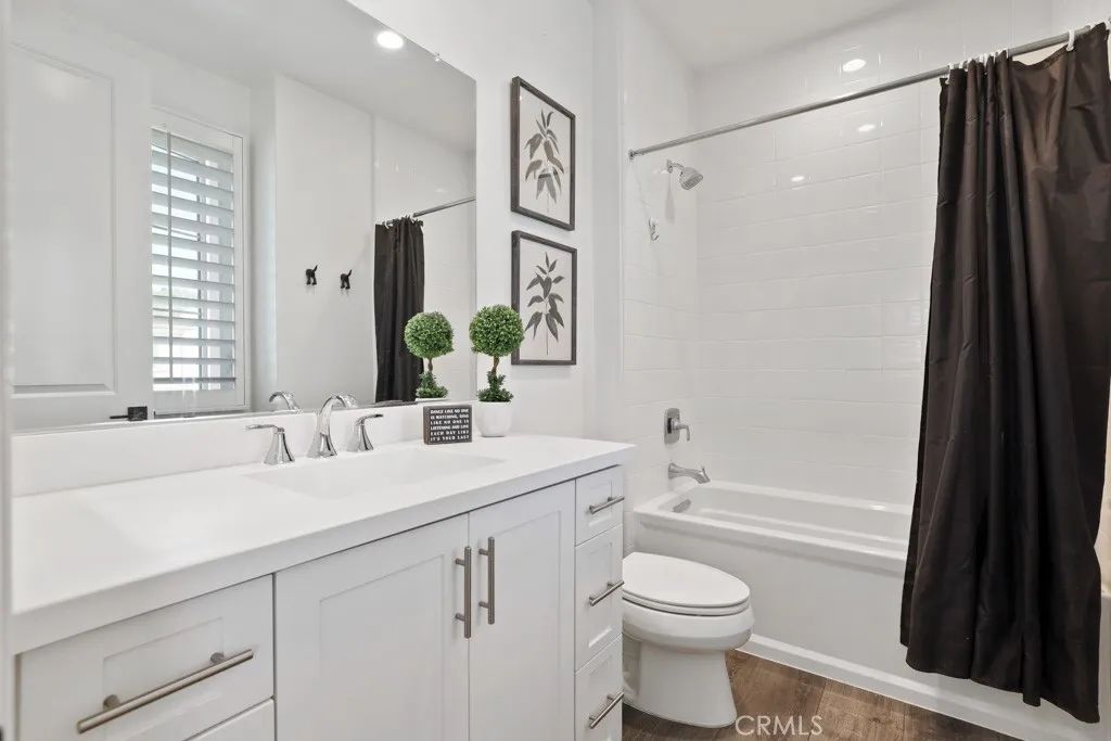 Image 30 of property listing at 91 Rockinghorse, Irvine, CA 92602